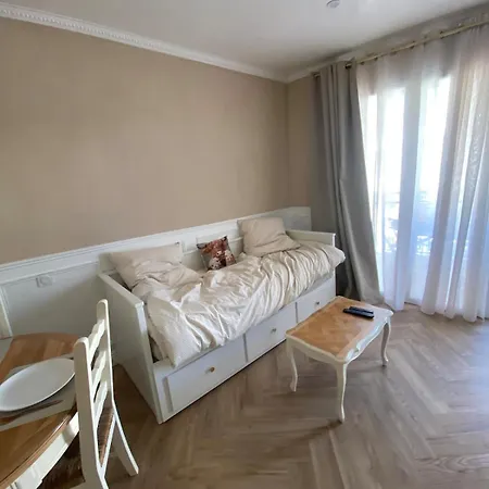 Climatise 3 Minutes Mer, Parking, Central, Terrasse, Cosy 公寓