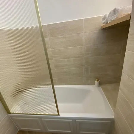 Apartmán Climatise 3 Minutes Mer, Parking, Central, Terrasse, Cosy Cagnes-sur-Mer