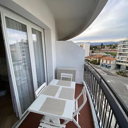 Climatise 3 Minutes Mer, Parking, Central, Terrasse, Cosy